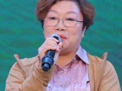 金牌企業(yè)制造副總裁 張代蘭：企業(yè)要生存，必須走光伏發(fā)電