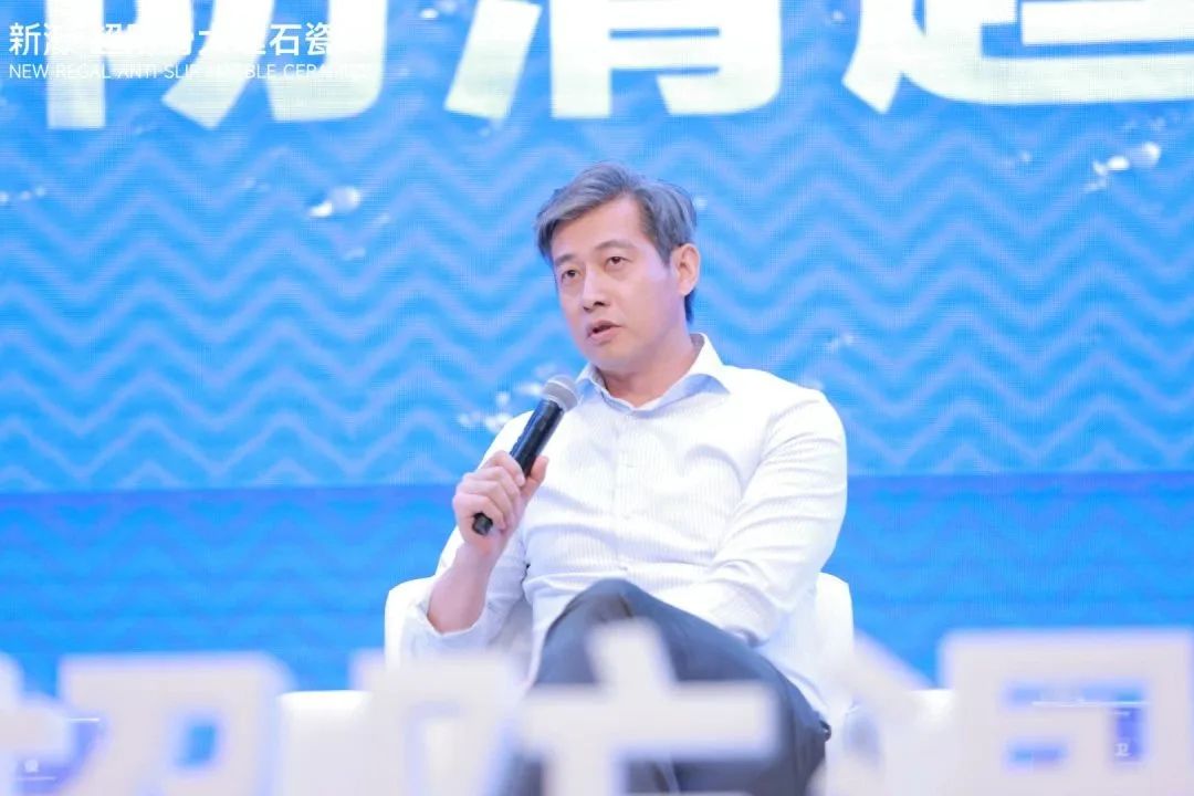 新濠品牌戰(zhàn)略升級(jí)暨二代超防滑新品發(fā)布會(huì)圓滿成功！17.jpg